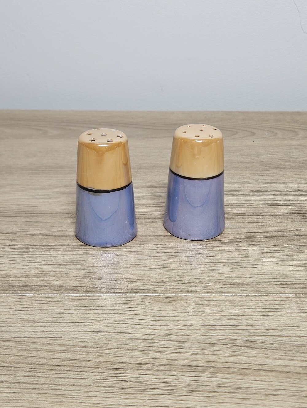 Vintage Japan Gold Blue Lusterware Salt Pepper Shakers